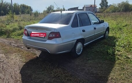Daewoo Nexia I рестайлинг, 2011 год, 135 000 рублей, 3 фотография