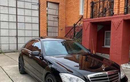 Mercedes-Benz S-Класс, 2010 год, 1 800 000 рублей, 2 фотография