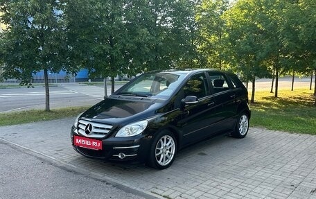 Mercedes-Benz B-Класс, 2010 год, 800 000 рублей, 2 фотография
