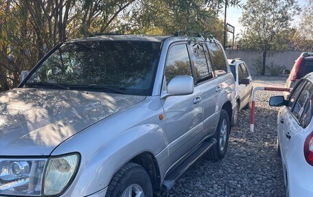 Toyota Land Cruiser 100 рестайлинг 2, 2004 год, 1 850 000 рублей, 2 фотография