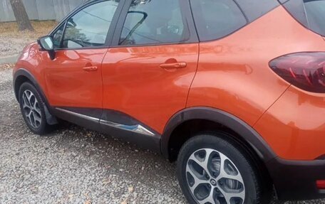 Renault Kaptur I рестайлинг, 2017 год, 1 450 000 рублей, 1 фотография
