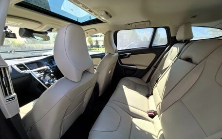 Volvo V60 I, 2018 год, 1 800 000 рублей, 22 фотография