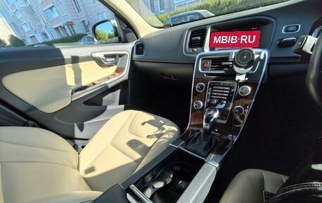 Volvo V60 I, 2018 год, 1 800 000 рублей, 23 фотография
