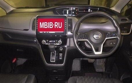 Nissan Serena IV, 2019 год, 2 150 000 рублей, 4 фотография