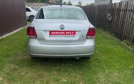 Volkswagen Polo VI (EU Market), 2011 год, 710 000 рублей, 2 фотография