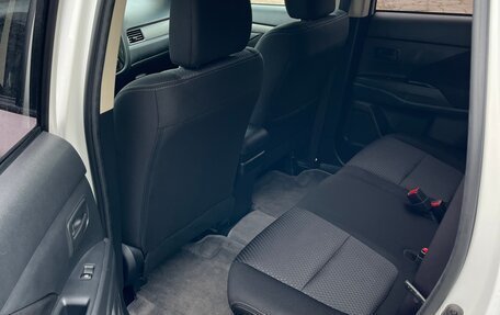 Mitsubishi Outlander III рестайлинг 3, 2018 год, 12 фотография