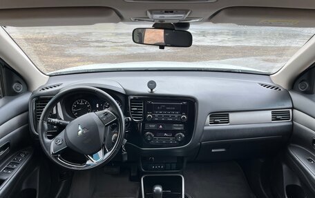 Mitsubishi Outlander III рестайлинг 3, 2018 год, 10 фотография