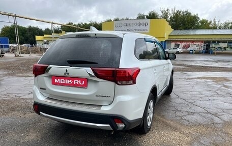 Mitsubishi Outlander III рестайлинг 3, 2018 год, 5 фотография