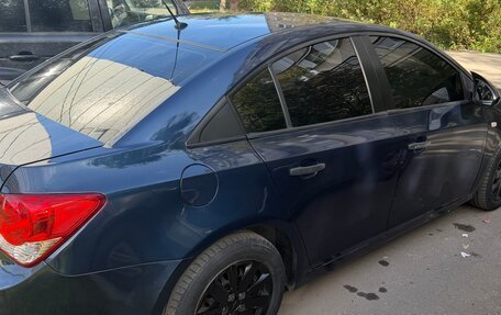 Chevrolet Cruze II, 2010 год, 550 000 рублей, 2 фотография