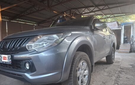 Mitsubishi L200 IV рестайлинг, 2015 год, 2 100 000 рублей, 6 фотография