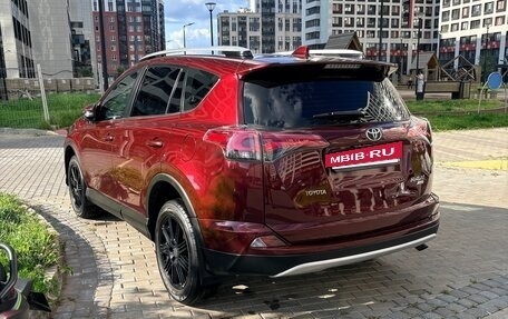Toyota RAV4, 2017 год, 2 399 000 рублей, 4 фотография