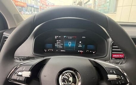 Skoda Karoq I, 2022 год, 2 000 000 рублей, 8 фотография