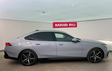 BMW 5 серия, 2026 год, 10 075 000 рублей, 2 фотография