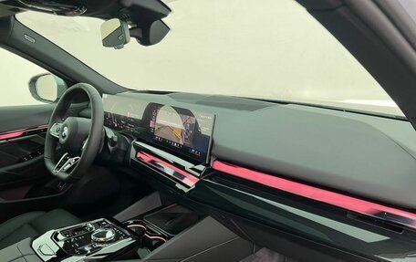 BMW 5 серия, 2026 год, 10 075 000 рублей, 7 фотография