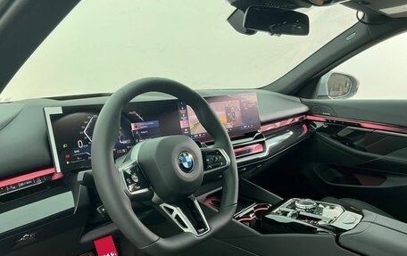 BMW 5 серия, 2026 год, 10 075 000 рублей, 6 фотография