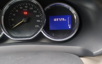 Renault Logan II, 2015 год, 820 000 рублей, 1 фотография