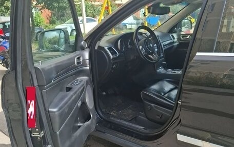 Jeep Grand Cherokee, 2012 год, 1 880 000 рублей, 2 фотография