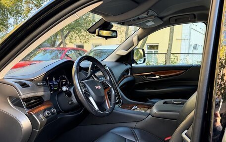 Cadillac Escalade IV, 2019 год, 5 800 000 рублей, 7 фотография