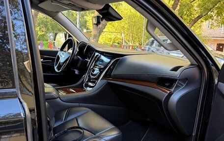 Cadillac Escalade IV, 2019 год, 5 800 000 рублей, 6 фотография