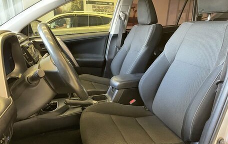 Toyota RAV4, 2017 год, 2 199 000 рублей, 8 фотография
