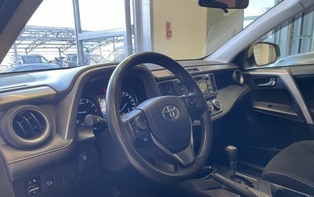 Toyota RAV4, 2017 год, 2 199 000 рублей, 7 фотография