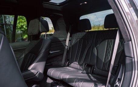 BMW X7, 2025 год, 15 300 000 рублей, 18 фотография