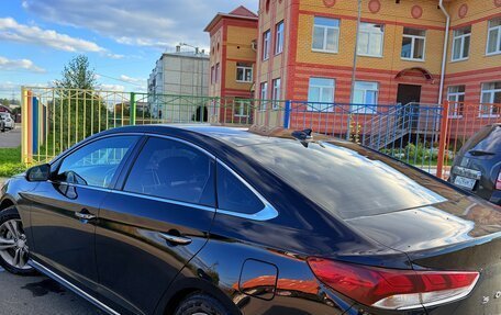 Hyundai Sonata VII, 2019 год, 1 950 000 рублей, 2 фотография