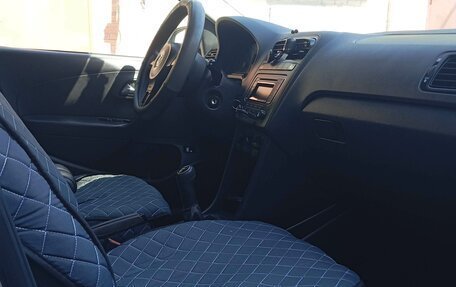 Volkswagen Polo VI (EU Market), 2011 год, 575 000 рублей, 6 фотография