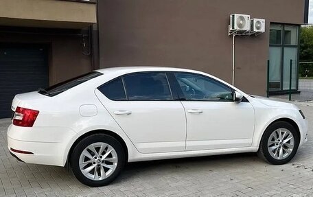 Skoda Octavia, 2018 год, 1 700 000 рублей, 7 фотография