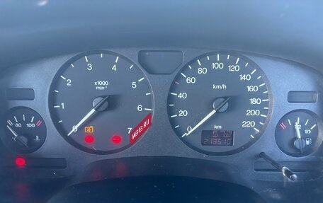 Subaru Traviq, 2002 год, 420 000 рублей, 9 фотография
