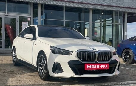 BMW 5 серия, 2024 год, 6 890 000 рублей, 4 фотография