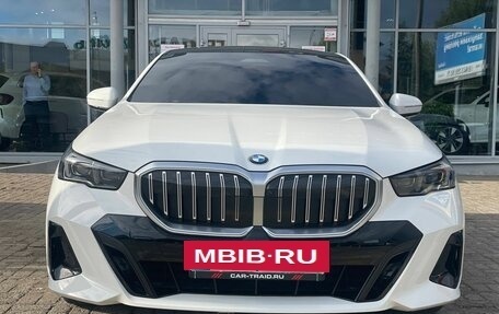 BMW 5 серия, 2024 год, 6 890 000 рублей, 3 фотография