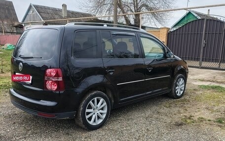 Volkswagen Touran III, 2007 год, 820 000 рублей, 5 фотография