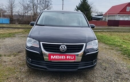 Volkswagen Touran III, 2007 год, 820 000 рублей, 4 фотография