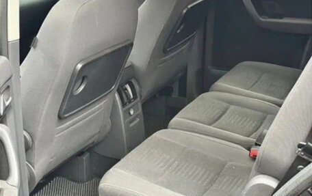 Volkswagen Touran III, 2007 год, 820 000 рублей, 11 фотография
