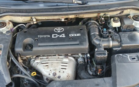 Toyota Avensis III рестайлинг, 2005 год, 820 000 рублей, 6 фотография