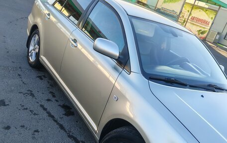 Toyota Avensis III рестайлинг, 2005 год, 820 000 рублей, 3 фотография