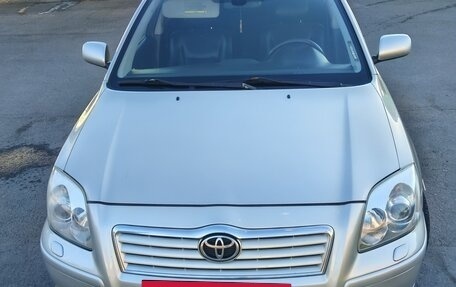 Toyota Avensis III рестайлинг, 2005 год, 820 000 рублей, 4 фотография