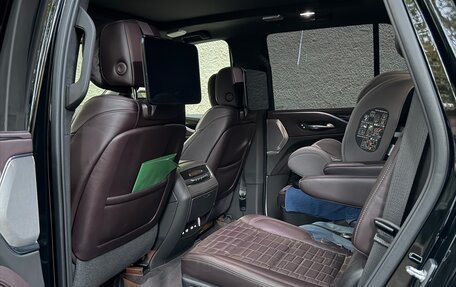 Cadillac Escalade V, 2022 год, 8 900 000 рублей, 7 фотография