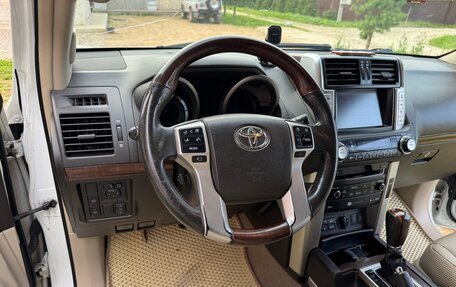 Toyota Land Cruiser Prado 150 рестайлинг 2, 2012 год, 3 200 000 рублей, 9 фотография