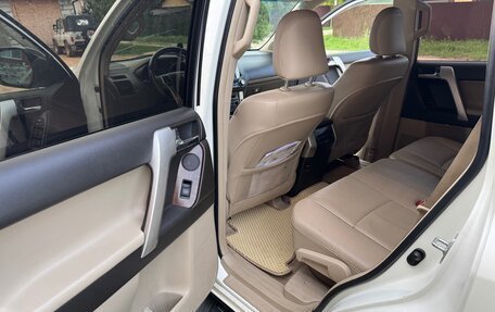 Toyota Land Cruiser Prado 150 рестайлинг 2, 2012 год, 3 200 000 рублей, 11 фотография
