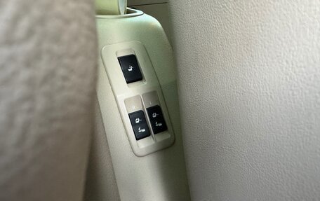 Toyota Land Cruiser Prado 150 рестайлинг 2, 2012 год, 3 200 000 рублей, 22 фотография