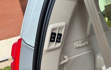 Toyota Land Cruiser Prado 150 рестайлинг 2, 2012 год, 3 200 000 рублей, 23 фотография