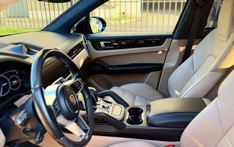 Porsche Cayenne III, 2021 год, 8 890 000 рублей, 14 фотография