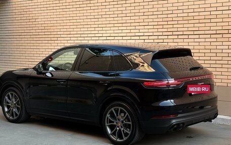 Porsche Cayenne III, 2021 год, 8 890 000 рублей, 2 фотография