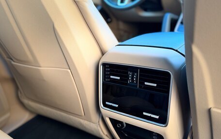 Porsche Cayenne III, 2021 год, 8 890 000 рублей, 26 фотография