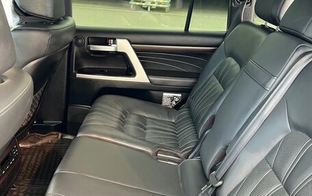 Toyota Land Cruiser 200, 2021 год, 9 100 000 рублей, 3 фотография
