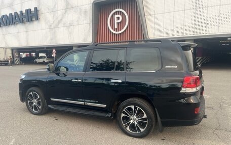 Toyota Land Cruiser 200, 2021 год, 9 100 000 рублей, 15 фотография
