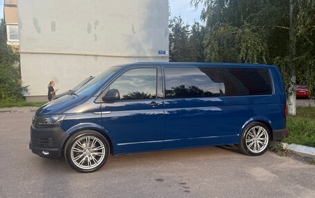 Volkswagen Transporter T6 рестайлинг, 2019 год, 3 350 000 рублей, 1 фотография