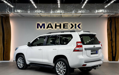 Toyota Land Cruiser Prado 150 рестайлинг 2, 2015 год, 3 950 000 рублей, 4 фотография